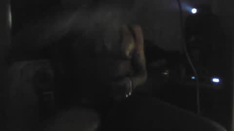 Snapshot of tray713152 chatting on May 24, 2026, 6:24 pm 10Thickness online show from May 24, 2026, 6:24 pm