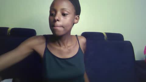 Snapshot of trazic_ chatting on September 8, 2025, 5:23 pm trazic_ online show from September 8, 2025, 5:23 pm