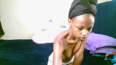 Snapshot of trazic_ chatting on October 16, 2025, 10:16 am trazic_ online show from October 16, 2025, 10:16 am