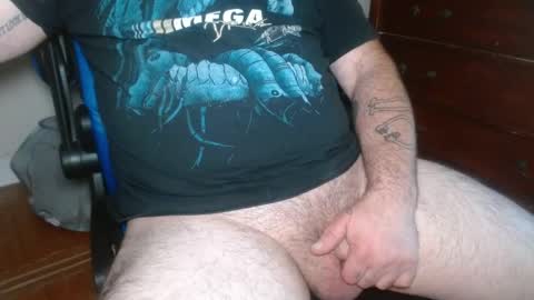Snapshot of treasured_trash chatting on June 7, 2026, 8:56 pm Dilly Dally online show from June 7, 2026, 8:56 pm