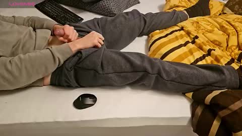 Snapshot of tree1989 chatting on January 12, 2026, 6:13 pm tree1989 online show from January 12, 2026, 6:13 pm