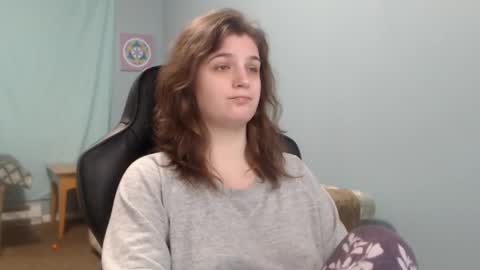 TreeJeanne online show from February 20, 2025, 7:23 am