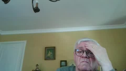 Snapshot of trekbeestje1 chatting on April 15, 2026, 8:32 am trekbeestje online show from April 15, 2026, 8:32 am