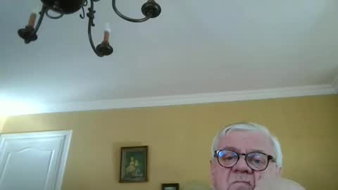 Snapshot of trekbeestje1 chatting on April 19, 2026, 7:40 am trekbeestje online show from April 19, 2026, 7:40 am