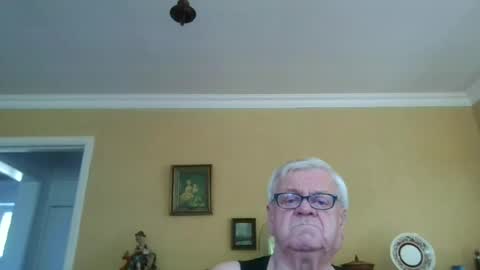 Snapshot of trekbeestje1 chatting on July 12, 2026, 6:26 am trekbeestje online show from July 12, 2026, 6:26 am