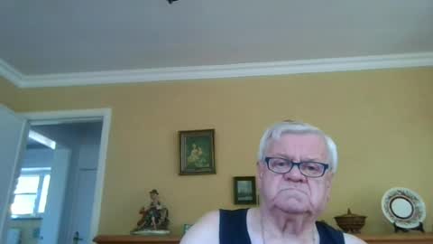 Snapshot of trekbeestje1 chatting on July 14, 2026, 6:18 am trekbeestje online show from July 14, 2026, 6:18 am