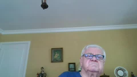 Snapshot of trekbeestje1 chatting on July 21, 2026, 7:54 am trekbeestje online show from July 21, 2026, 7:54 am