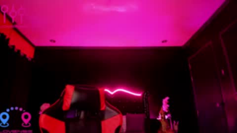 Jade online show from March 9, 2025, 7:23 am