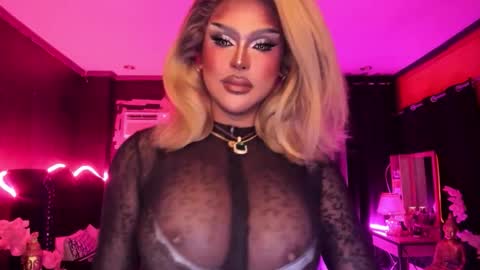 Jade online show from November 29, 2025, 7:55 am