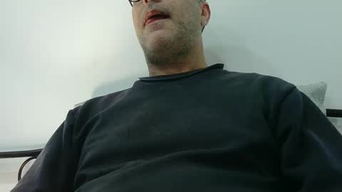 trevido4u online show from March 29, 2026, 3:28 am