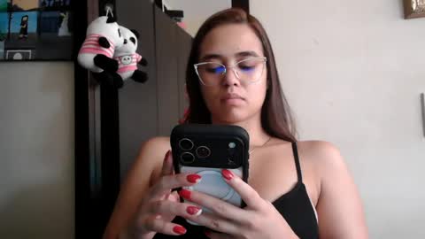 Snapshot of triana_bell chatting on July 3, 2026, 4:57 pm triana_bell online show from July 3, 2026, 4:57 pm