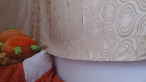 Cassie online show from November 19, 2025, 6:41 pm