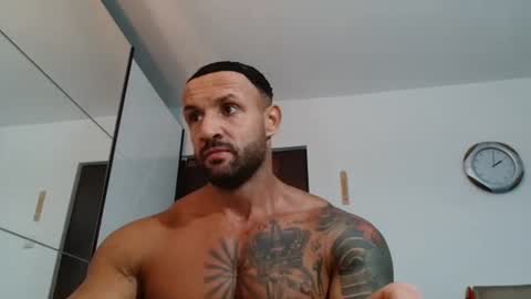 Snapshot of tridentmuscles chatting on June 15, 2026, 11:01 am tridentmuscles online show from June 15, 2026, 11:01 am