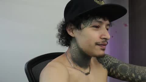 - trieone online show from December 18, 2025, 4:02 pm