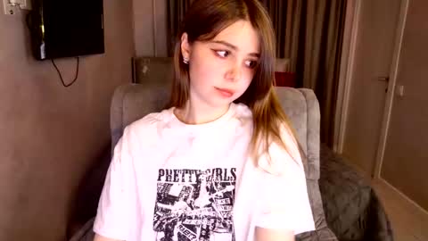 tripleprinces online show from January 14, 2026, 5:40 pm