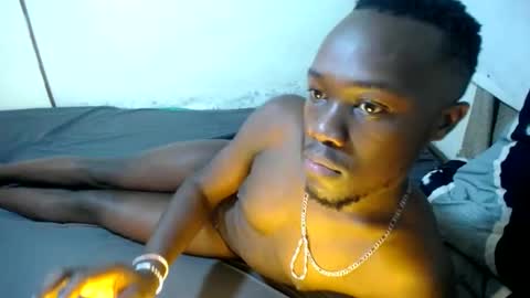 Trisboo5 online show from January 22, 2025, 10:26 pm