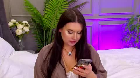 trisha_winslet online show from September 23, 2025, 2:09 pm