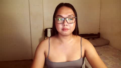 trisha online show from December 15, 2025, 1:21 am