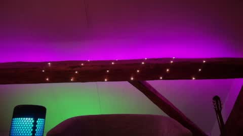 Triton online show from April 16, 2026, 11:29 pm