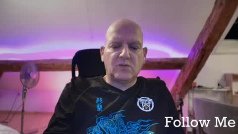 Snapshot of tritonspace chatting on June 10, 2026, 12:55 am Triton online show from June 10, 2026, 12:55 am