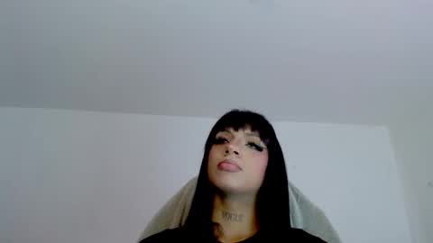 Snapshot of trix_ebony chatting on May 5, 2026, 2:08 am trix_ebony online show from May 5, 2026, 2:08 am