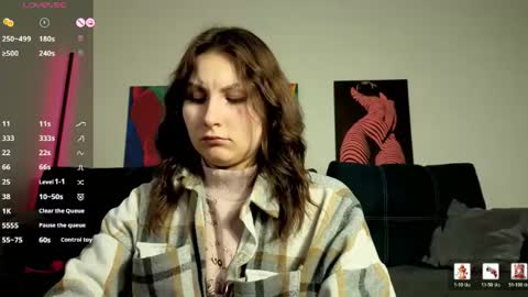 trixibell online show from April 17, 2026, 2:58 am