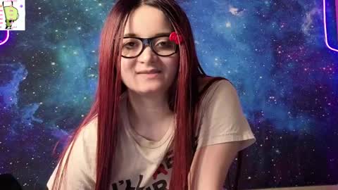 trixiedoescamcam online show from April 15, 2026, 7:58 pm