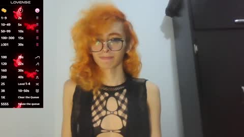 Trixy Rose online show from January 14, 2025, 11:37 pm