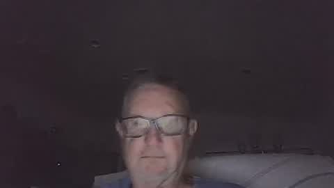 Snapshot of troffer1020 chatting on December 11, 2024, 2:09 am Troffer online show from December 11, 2024, 2:09 am