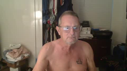 Snapshot of troffer1020 chatting on January 13, 2025, 10:56 pm Troffer online show from January 13, 2025, 10:56 pm