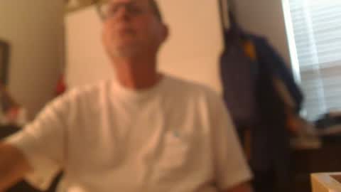 Snapshot of troffer1020 chatting on September 16, 2025, 10:55 pm Troffer online show from September 16, 2025, 10:55 pm