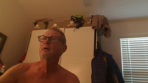 Snapshot of troffer1020 chatting on September 22, 2025, 10:56 pm Troffer online show from September 22, 2025, 10:56 pm