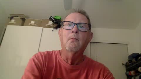 Snapshot of troffer1020 chatting on September 26, 2025, 2:59 am Troffer online show from September 26, 2025, 2:59 am