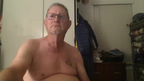 Snapshot of troffer1020 chatting on November 11, 2025, 1:49 am Troffer online show from November 11, 2025, 1:49 am