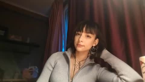 Poly online show from December 22, 2025, 1:19 pm