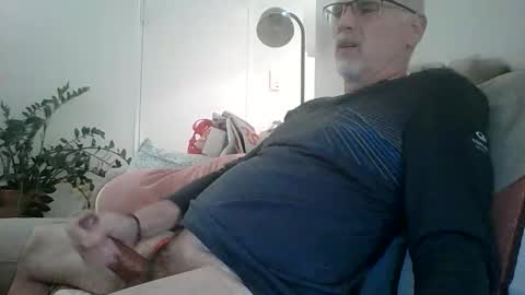 Snapshot of trukturk chatting on February 16, 2026, 5:53 pm trukturk online show from February 16, 2026, 5:53 pm