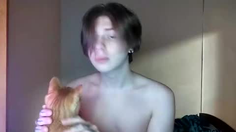 Emilum online show from February 15, 2025, 10:31 pm