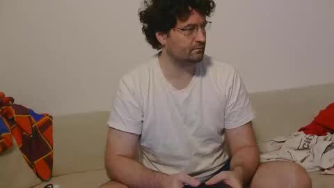 tsartan111 online show from November 25, 2025, 3:34 pm