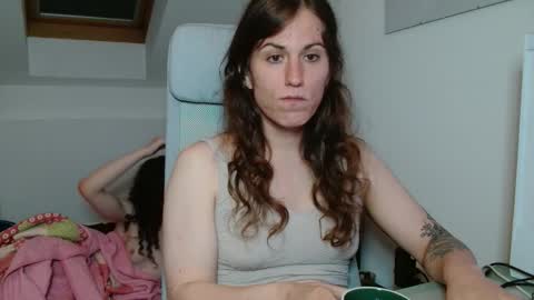 TSBubbles online show from September 28, 2025, 9:31 pm