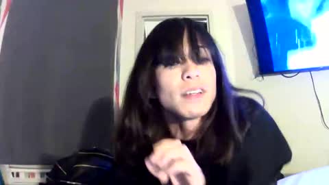 Snapshot of tsvickyyvee chatting on May 12, 2026, 6:43 am tsvickyyvee online show from May 12, 2026, 6:43 am
