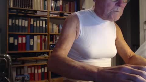 FINN but call me NANNA online show from December 27, 2024, 3:37 pm