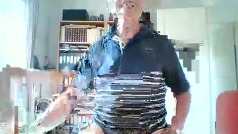 Snapshot of tubaist chatting on June 3, 2026, 8:17 am FINN but call me NANNA online show from June 3, 2026, 8:17 am