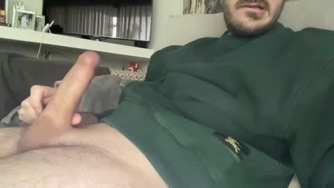 Snapshot of tugaontour chatting on January 16, 2026, 1:37 pm tugaontour online show from January 16, 2026, 1:37 pm