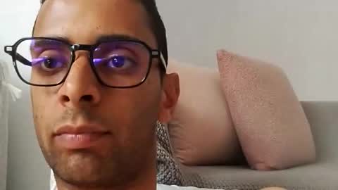 Snapshot of tunisiensexyguy chatting on April 25, 2026, 1:14 pm TunisienSexyGuy online show from April 25, 2026, 1:14 pm