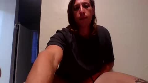 Snapshot of turnmetrans chatting on September 26, 2025, 1:15 pm Turnmetrans online show from September 26, 2025, 1:15 pm