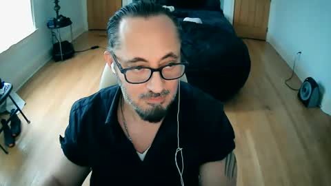 tuscan_taurus online show from March 8, 2026, 9:40 pm
