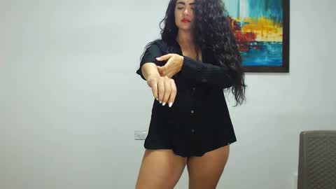 Snapshot of tuti_sex chatting on February 6, 2025, 2:44 am tuti online show from February 6, 2025, 2:44 am