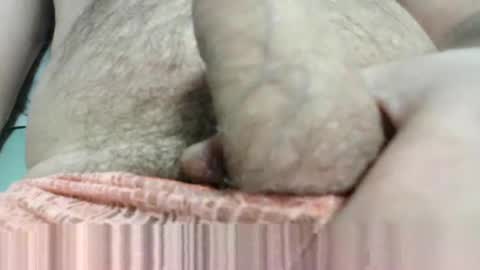 tutu1723153673 online show from January 15, 2025, 6:51 pm