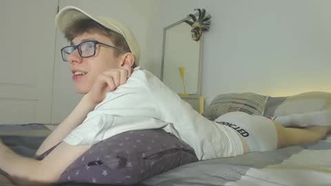 Snapshot of tuz94 chatting on January 8, 2025, 5:26 pm Dan online show from January 8, 2025, 5:26 pm