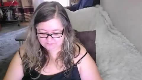 Snapshot of tviks chatting on July 17, 2026, 1:01 am Lana online show from July 17, 2026, 1:01 am
